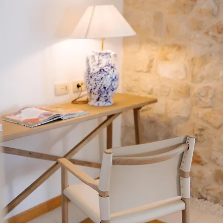 Lola's Summerhouse Villa